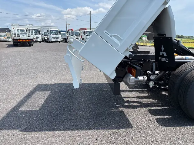 三菱 キャンター 2RG-FBA30(2WD)の写真45