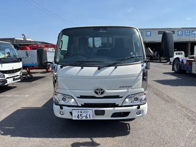 トヨタ ダイナ 2WG-GDY282(4WD)の写真2