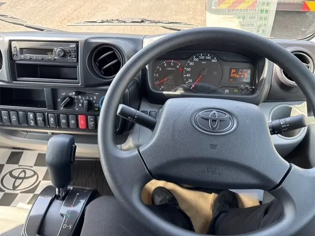 トヨタ ダイナ 2WG-GDY282(4WD)の写真16