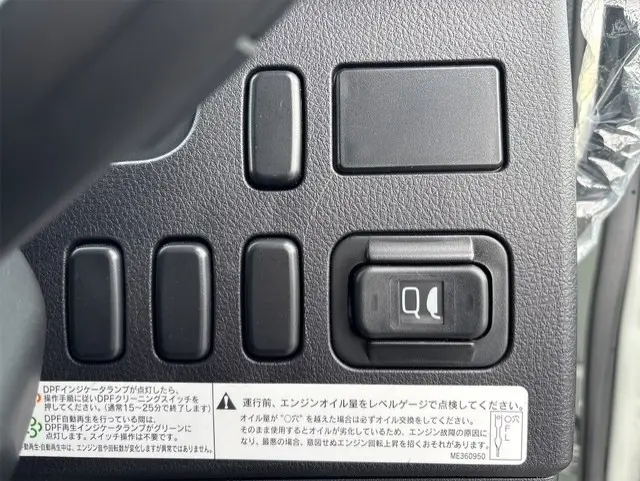 三菱 ファイター 2KG-FK72Fの写真19