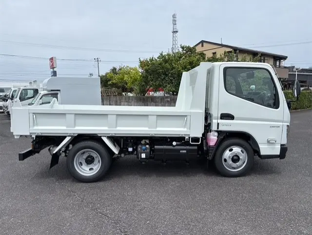 三菱 キャンター 2RG-FBA60の写真4