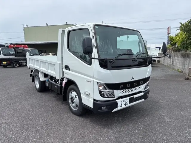 三菱 キャンター 2RG-FBA60の写真6