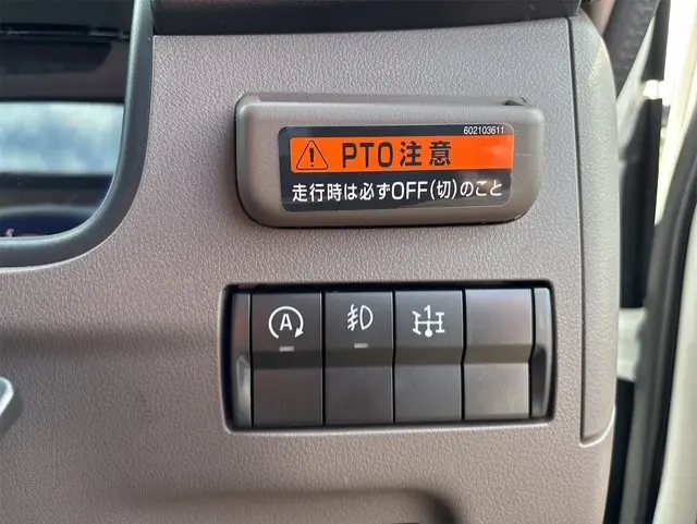 三菱 キャンター 2PG-FEA80の写真21