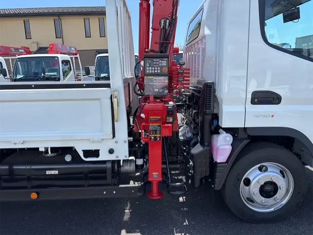 三菱 キャンター 2RG-FEB80(2WD)の写真28