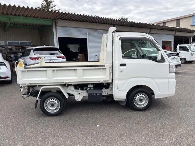 ダイハツ ハイゼットトラック EDB-S510P(4WD)の写真3