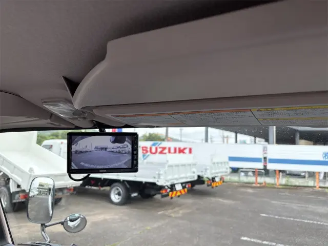 三菱 キャンター 2RG-FBA30(2WD)の写真11