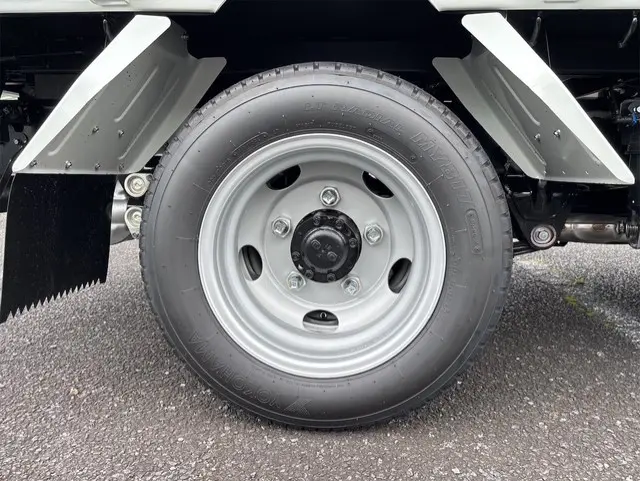 三菱 キャンター 2RG-FBA30(2WD)の写真28