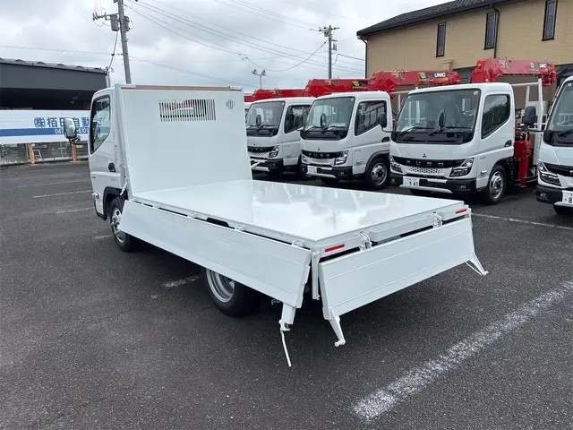 三菱 キャンター 2RG-FBA30(2WD)の写真36