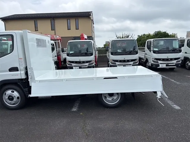 三菱 キャンター 2RG-FBA30(2WD)の写真37