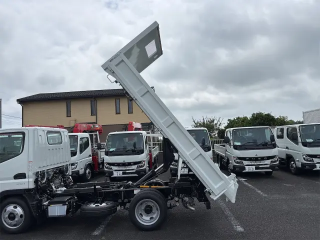 三菱 キャンター 2RG-FBA30(2WD)の写真42