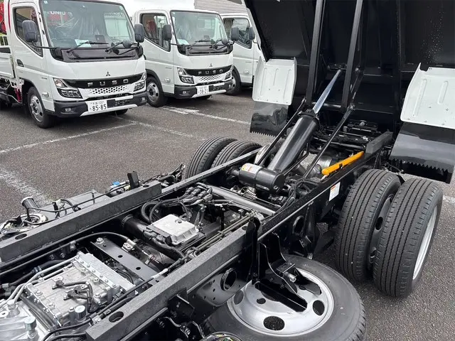 三菱 キャンター 2RG-FBA30(2WD)の写真46
