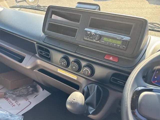 三菱 キャンター 2RG-FEB80(2WD)の写真22