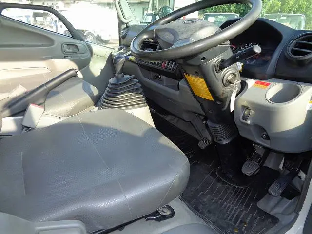 日野 デュトロ TKG-XZU650Mの写真19