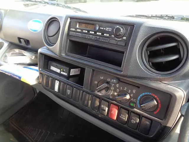 日野 デュトロ TKG-XZU650Mの写真24