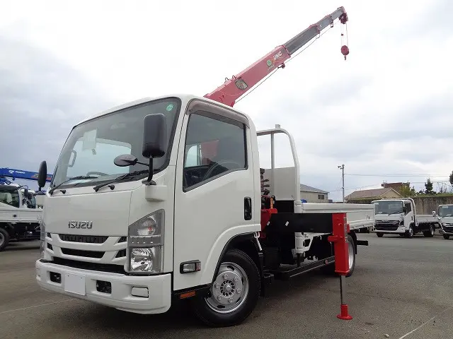 いすゞ エルフ TPG-NPR85AR(2WD)の写真1