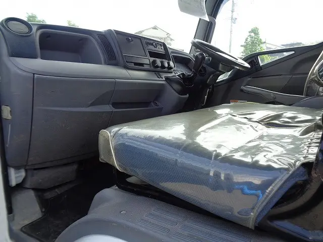 三菱 キャンター TKG-FBA30(2WD)の写真20