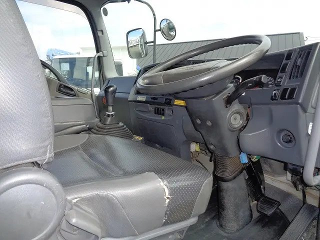 いすゞ フォワード SKG-FRR90S1(2WD)の写真21