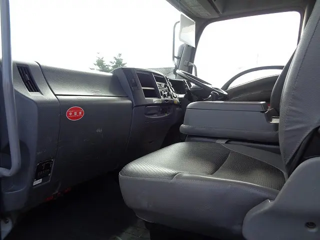 いすゞ フォワード SKG-FRR90S1(2WD)の写真26