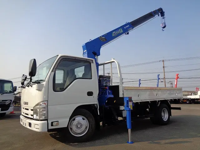 いすゞ エルフ TKG-NKR85AR(2WD)の写真1