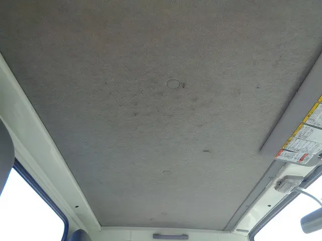 いすゞ エルフ TKG-NKR85AR(2WD)の写真24