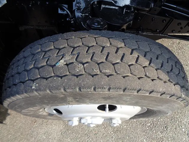 いすゞ エルフ TKG-NKR85AR(2WD)の写真29