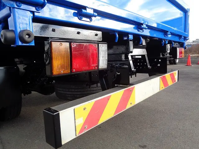 いすゞ エルフ TKG-NPR85AR(2WD)の写真6