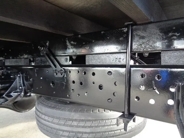 いすゞ エルフ TKG-NPR85AR(2WD)の写真15