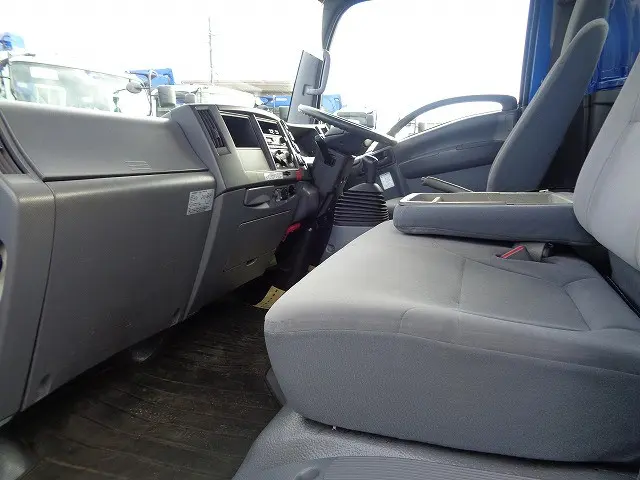 いすゞ エルフ TKG-NPR85AR(2WD)の写真19