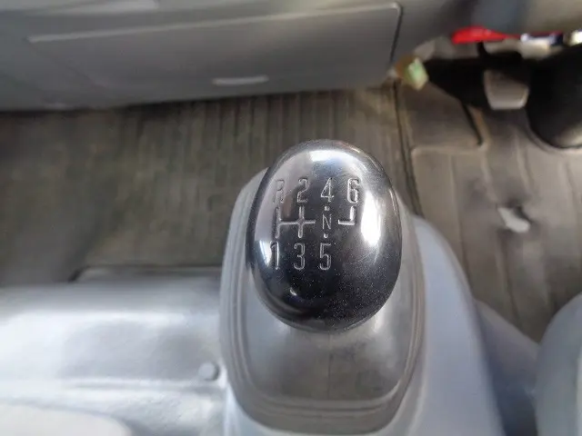 いすゞ エルフ TKG-NPR85AR(2WD)の写真22