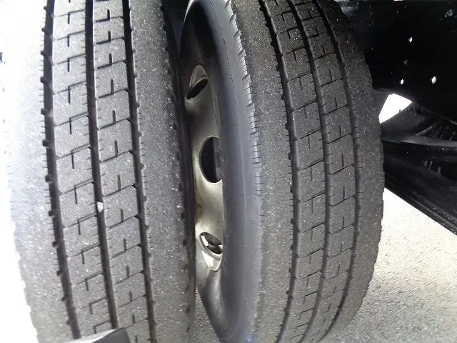 いすゞ エルフ TKG-NPR85AR(2WD)の写真32