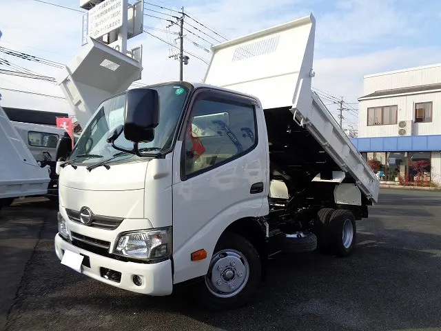 日野 デュトロ TKG-XZC610T(2WD)の写真1