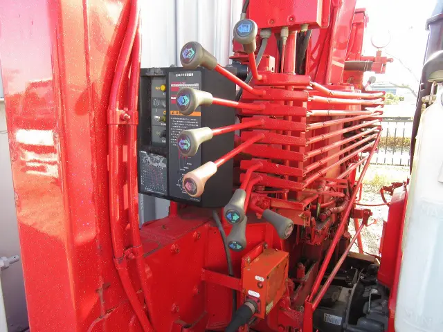 いすゞ フォワード PB-FRR35H3S(2WD)の写真18