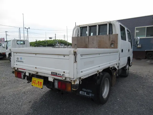 いすゞ エルフ TPG-NJS85A(4WD)の写真2