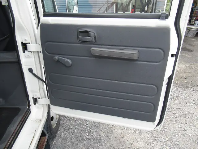 いすゞ エルフ TPG-NJS85A(4WD)の写真15