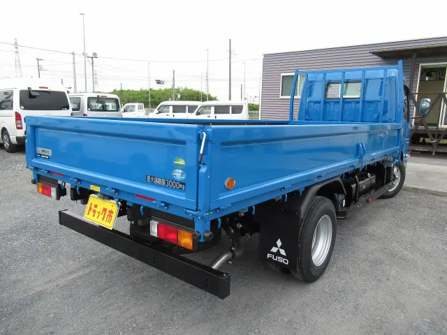 三菱 キャンター 2RG-FEAVO(2WD)の写真2