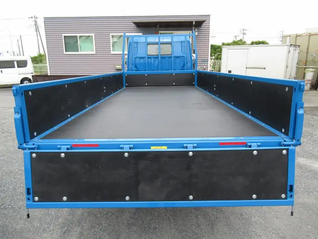 三菱 キャンター 2RG-FEAVO(2WD)の写真3