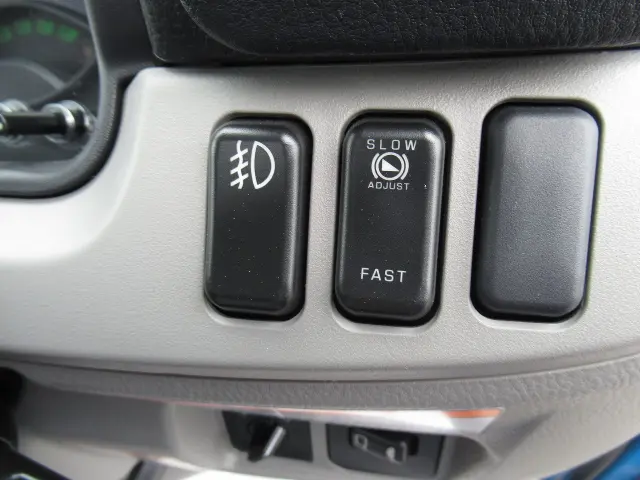 三菱 キャンター 2RG-FEAVO(2WD)の写真7