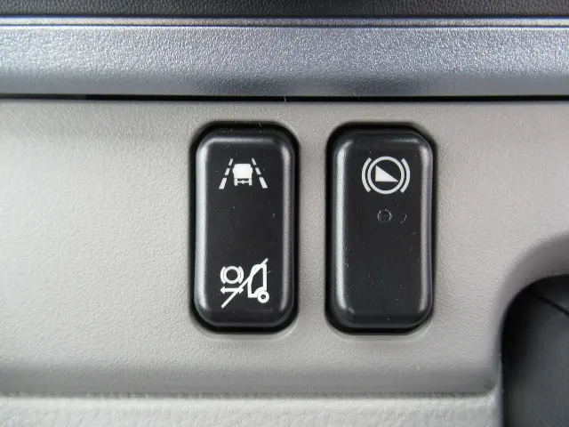 三菱 キャンター 2RG-FEAVO(2WD)の写真13