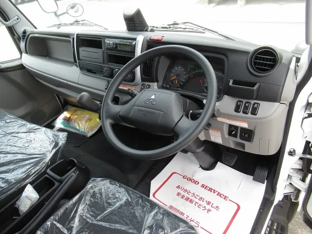三菱 キャンター 2RG-FEB80(2WD)の写真4