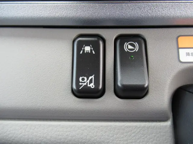 三菱 キャンター 2RG-FEB80(2WD)の写真13