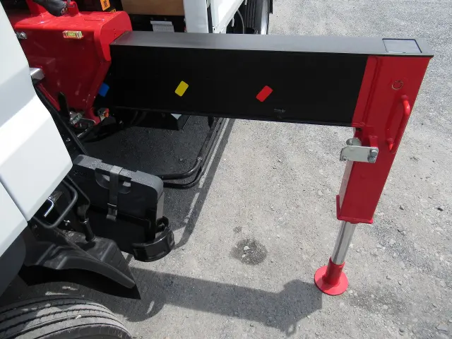 三菱 キャンター 2RG-FEB80(2WD)の写真27