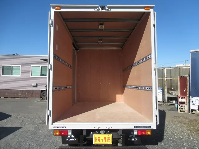 三菱 キャンター 2RG-FBA20(2WD)の写真3