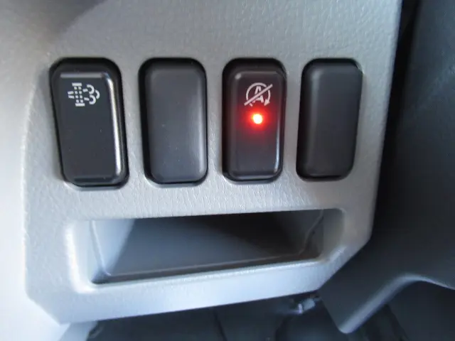 三菱 キャンター 2RG-FBA20(2WD)の写真8