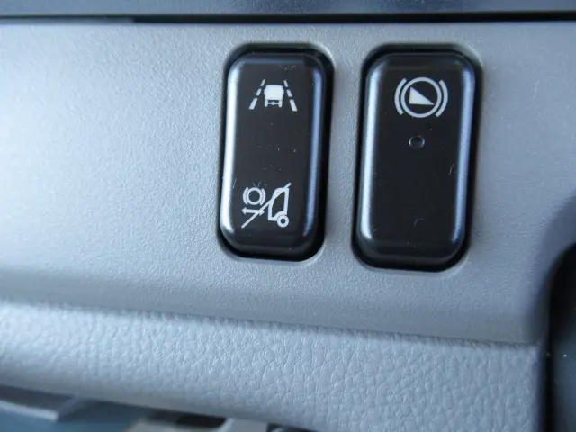 三菱 キャンター 2RG-FBA20(2WD)の写真10