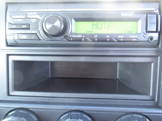 三菱 キャンター 2RG-FBA20(2WD)の写真12