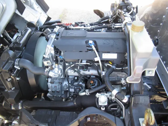 三菱 キャンター 2RG-FBA20(2WD)の写真24