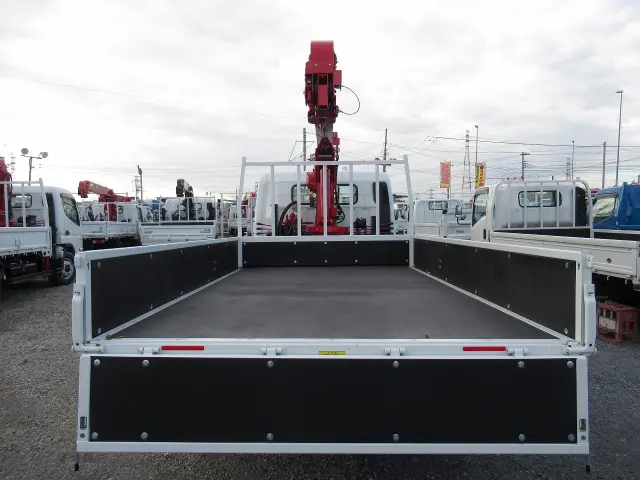 三菱 キャンター 2RG-FEB80(2WD)の写真3