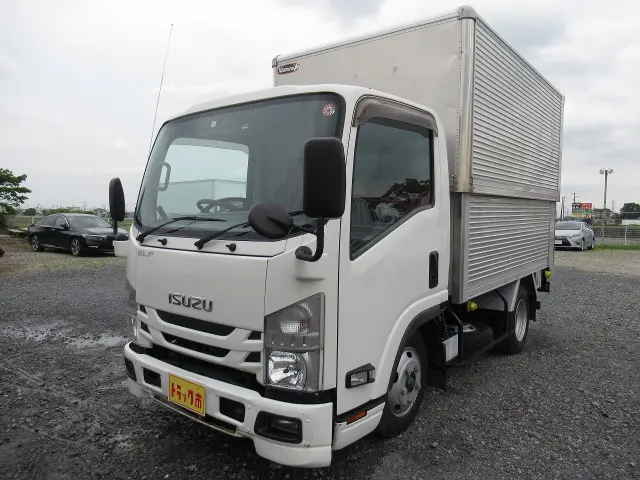 いすゞ エルフ TPG-NMR85AN(2WD)の写真1