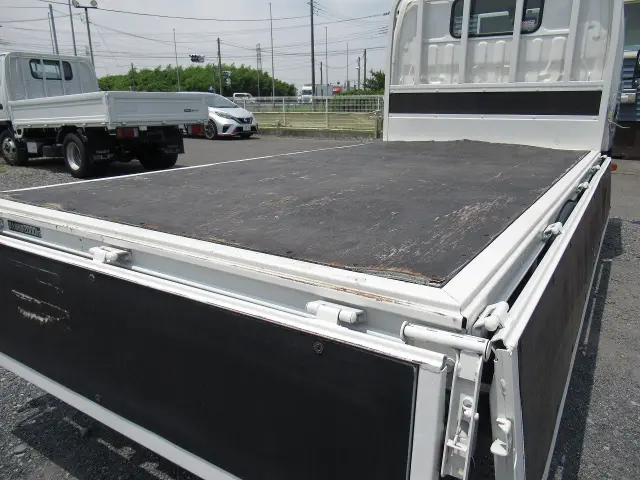 トヨタ ダイナ TKG-XZU605(2WD)の写真24