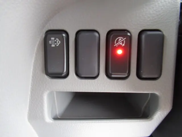 三菱 キャンター 2RG-FEAVO(2WD)の写真13